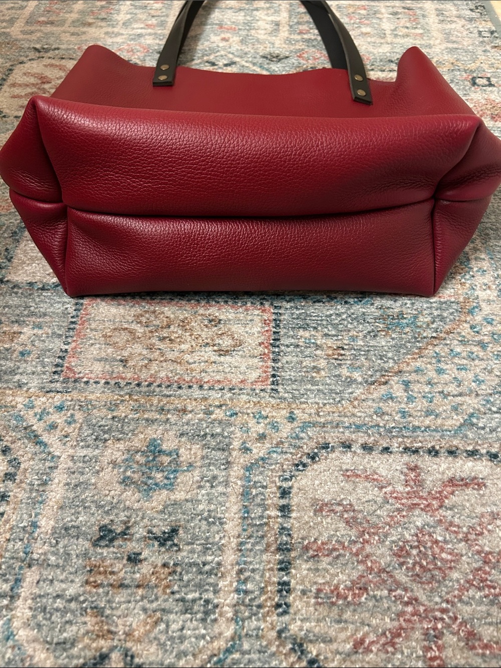 Portland Leather Burgundy Tote Medium - Picture 2 of 12